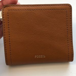 NEW leather Fossil mini wallet